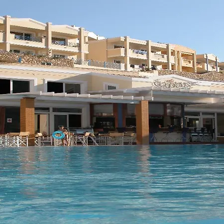 Hotel Ithea 4*