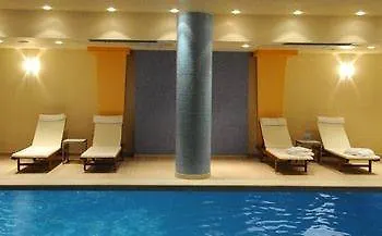 Ithea Hotel